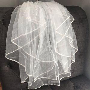 David’s Bridal Veil